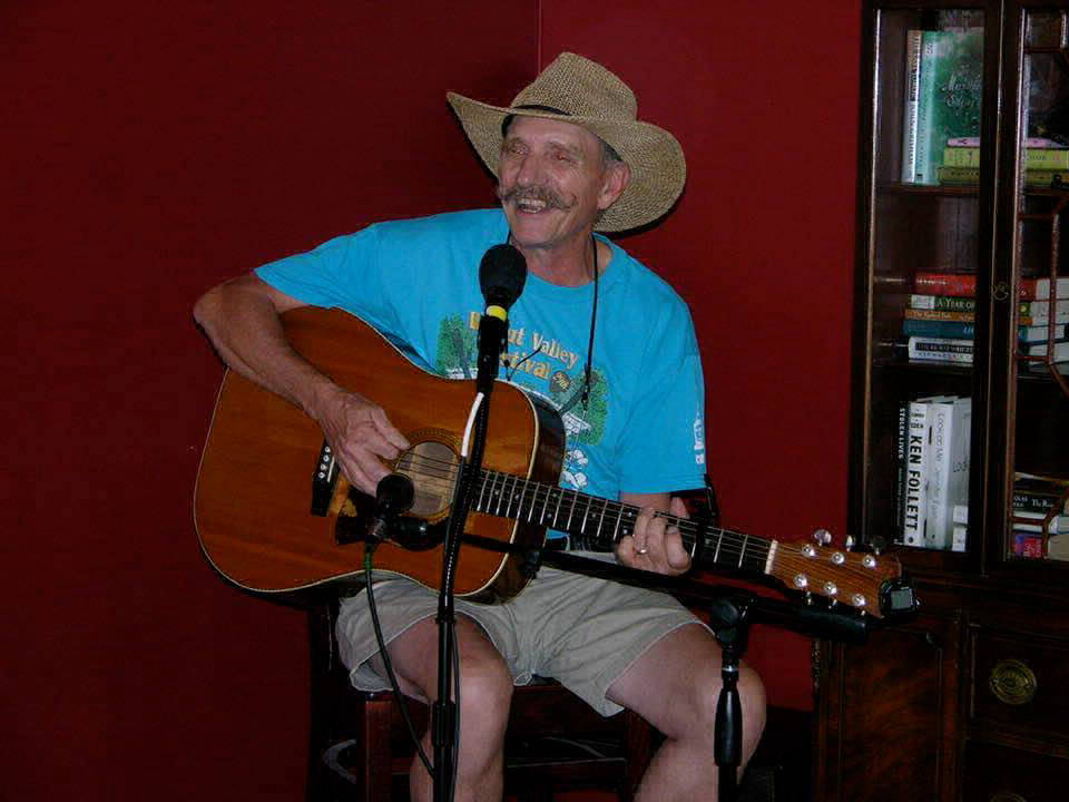 Dave at Songwriters Circle event
